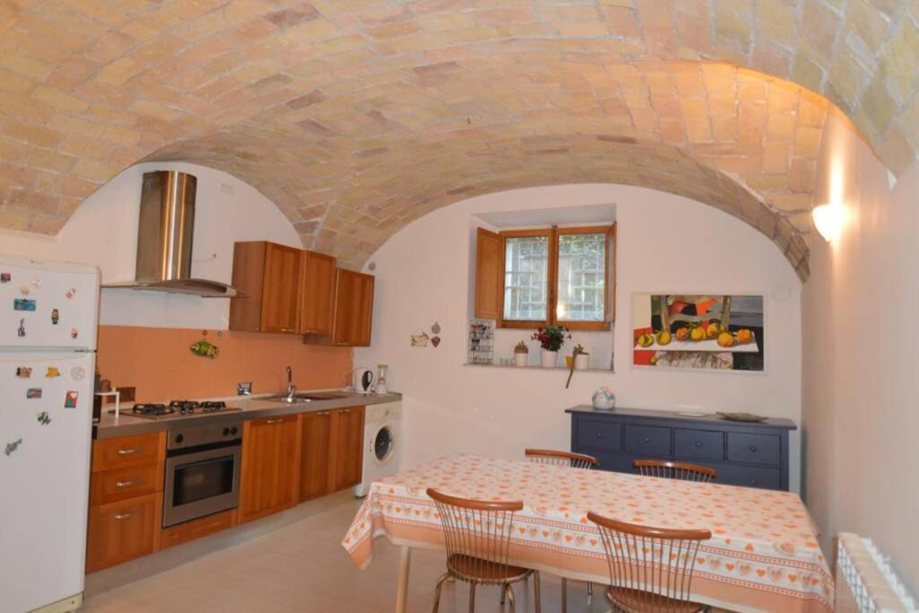 Апартаменты La Casa Della Mia Famiglia Рим Экстерьер фото